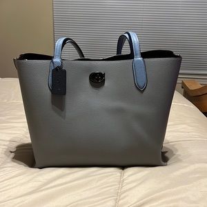 Coach Willow Pebble Leather Tote Bag